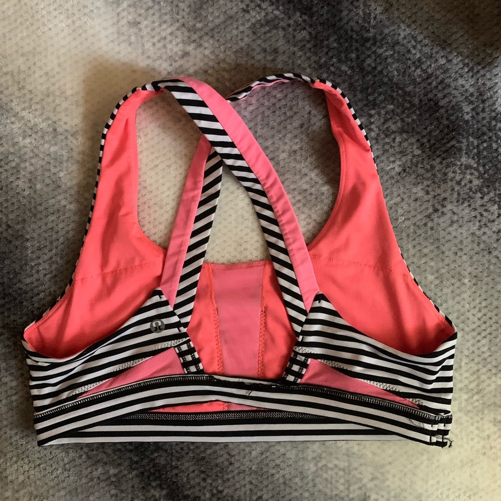 Lululemon Sports Bra - Picture 7 of 7